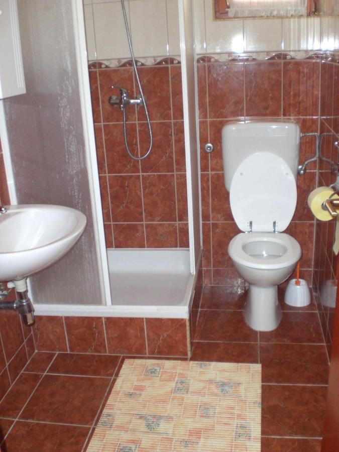 Apartmani Vesna Vir Εξωτερικό φωτογραφία