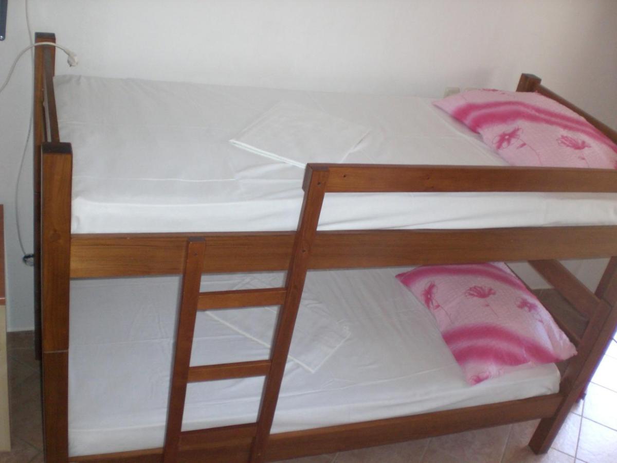 Apartmani Vesna Vir Εξωτερικό φωτογραφία