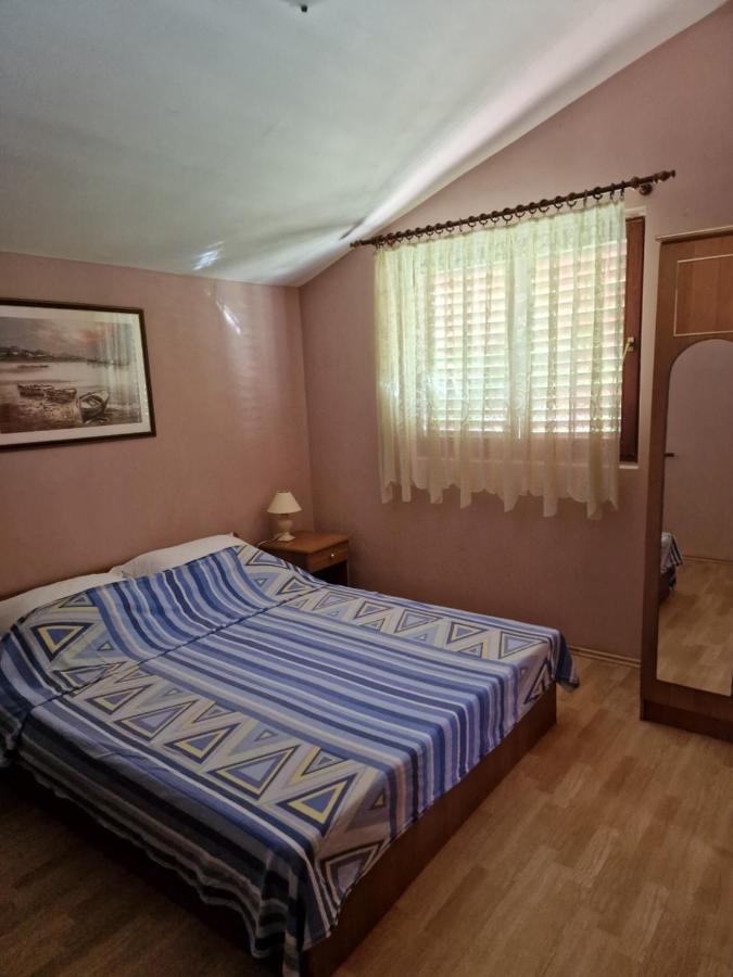 Apartmani Vesna Vir Εξωτερικό φωτογραφία
